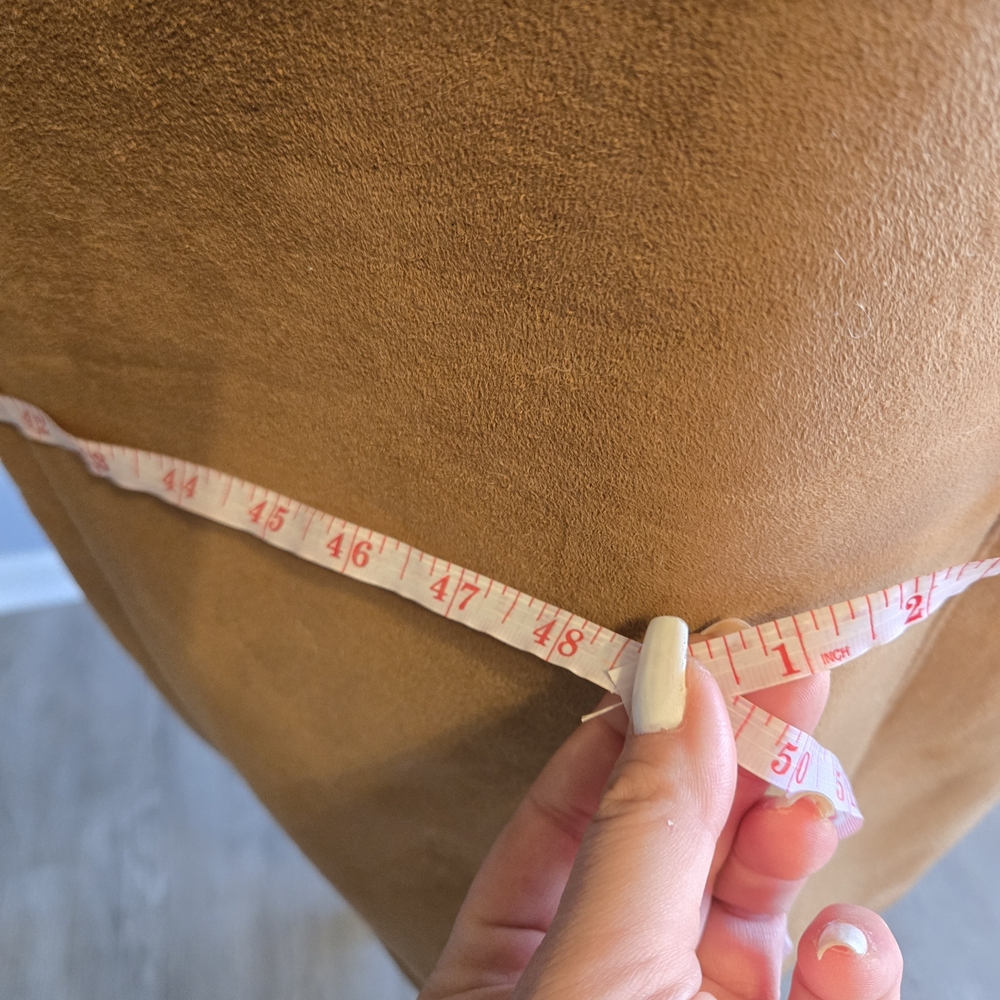 Men's Tan Suede Vest - Picture 7 of 7
